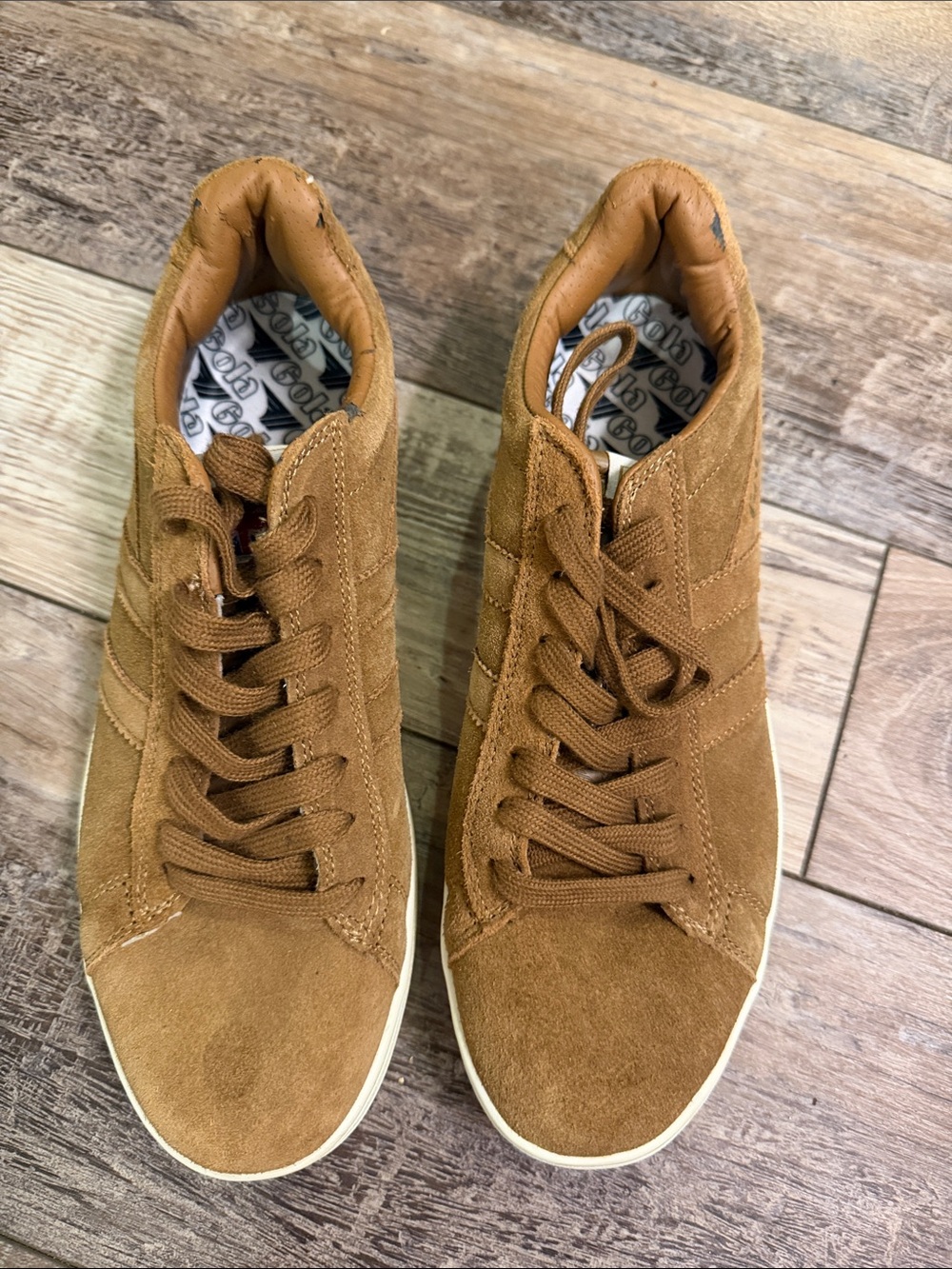 Gola Suede Low-Top Sneakers in Tan Brown